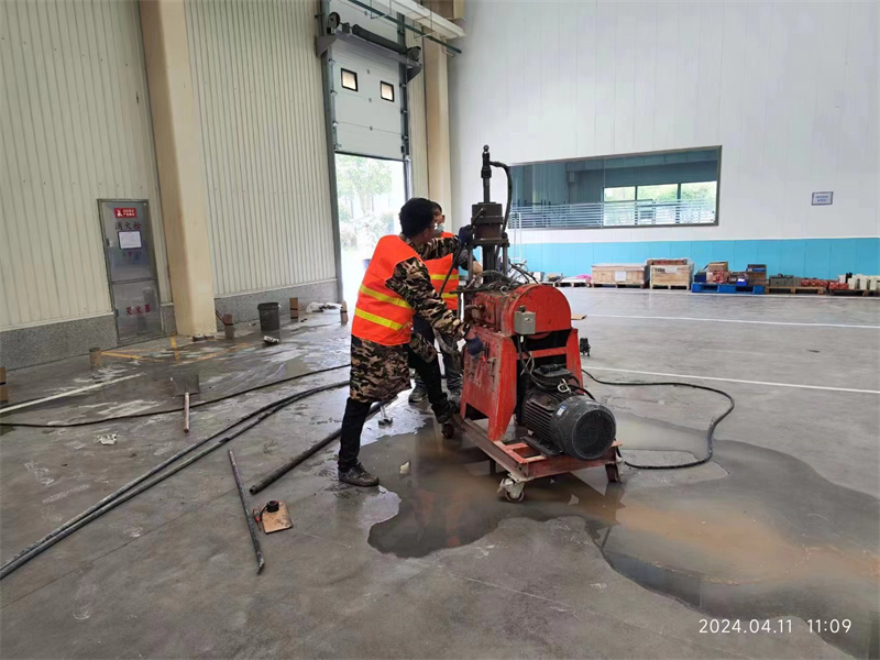 三亚厂房地面下沉塌陷注浆加固施工